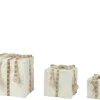 Boîte cadeau en fausse fourrure blanche petit modèle - 11 x 11 x 11 cm