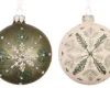 Boule en verre finition mate wool white et rosemary green avec flocon de neige - Ø 8 cm