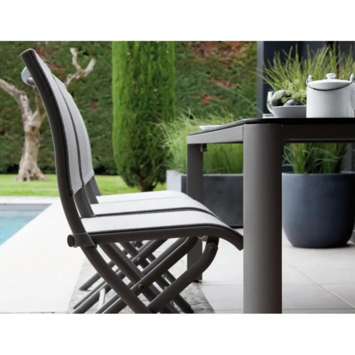 Chaise pliante grise en aluminium Proloisirs Elégance