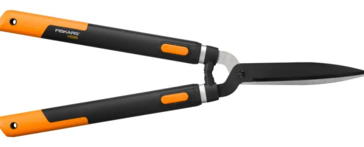 Cisaille à haies télescopique Fiskars