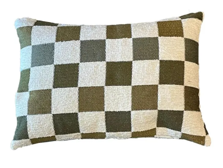 Coussin vert kaki en PE/coton Échiquier - 35 x 50 cm