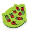 Jeu d'intelligence pour chat coloris vert Nina Ottosson Buggin'out - 37 x 24,5 x 3,2 cm