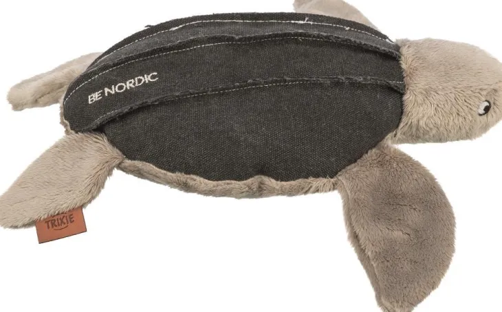 Jouet pour chien en tissu peluche coloris marron et beige tortue Hauke Trixie Be Nordic - 34 cm