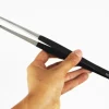 Pince pour nourrissage en inox avec manche coloris noir Reptile Planet - 25 cm