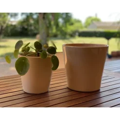 Pot coloris beige en terre émaillée Odyssée - Ø 18 cm