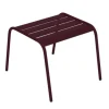 Repose pieds en acier coloris cerise noire Fermob - 59,5 x 48 x 41 cm