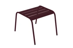 Repose pieds en acier coloris cerise noire Fermob - 59,5 x 48 x 41 cm