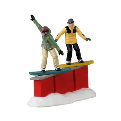 Scène Lemax Vail Village Sliders de snowboard