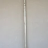 Tuteur en bois naturel brut de pin écorcé Robin Hood - Ø 4 x H 150 cm